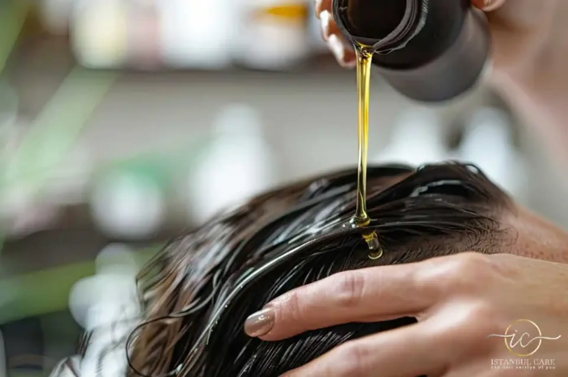 Tratamiento con aceite caliente para el cabello y sus