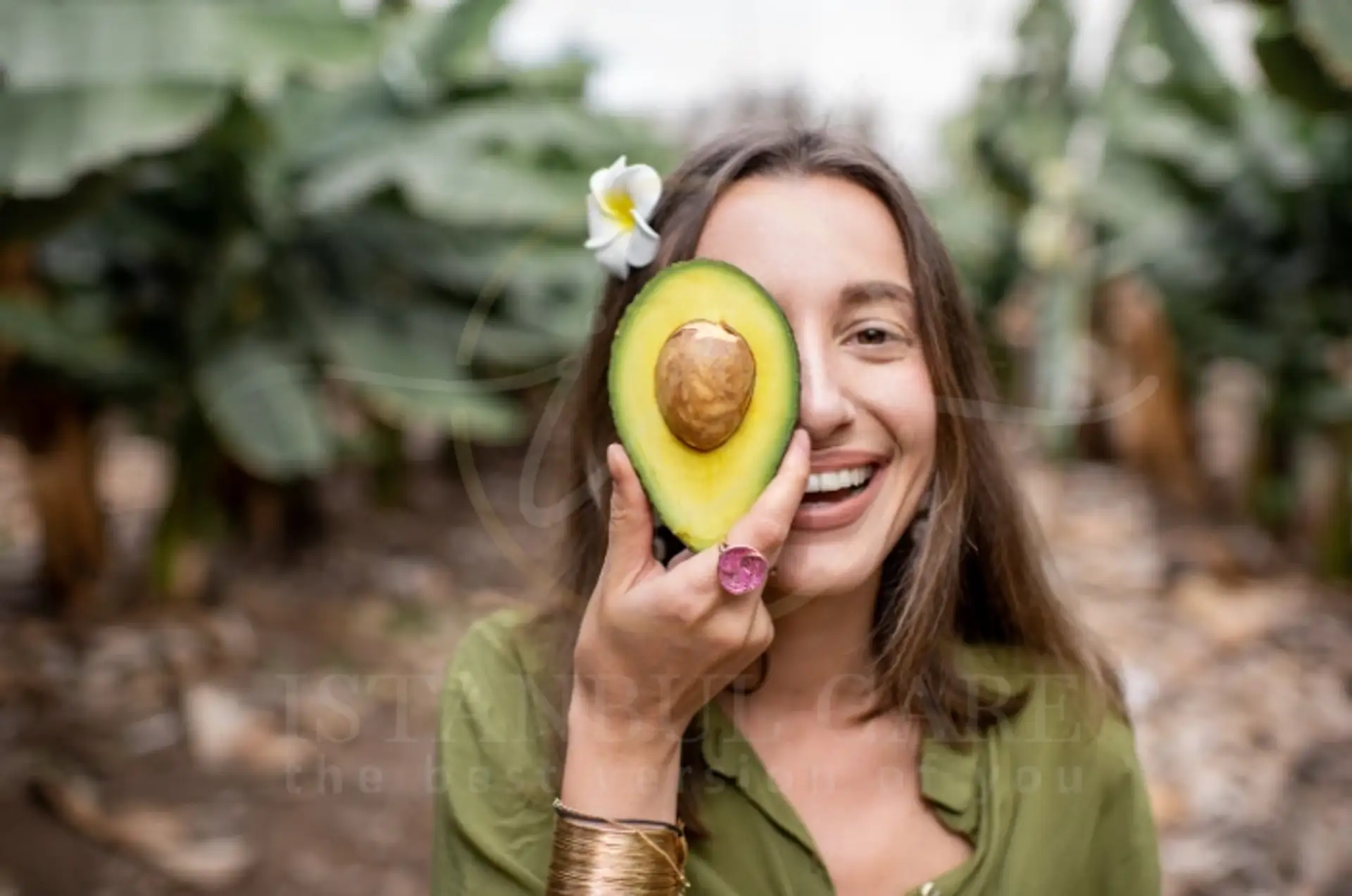 Benefícios do óleo de abacate para o cabelo e como usá-lo eficazmente