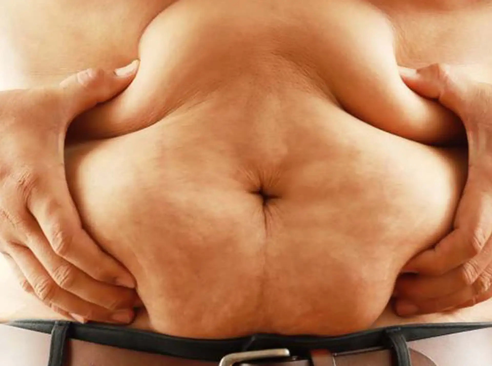 Parties du corps ciblées pour la méga-liposuccion