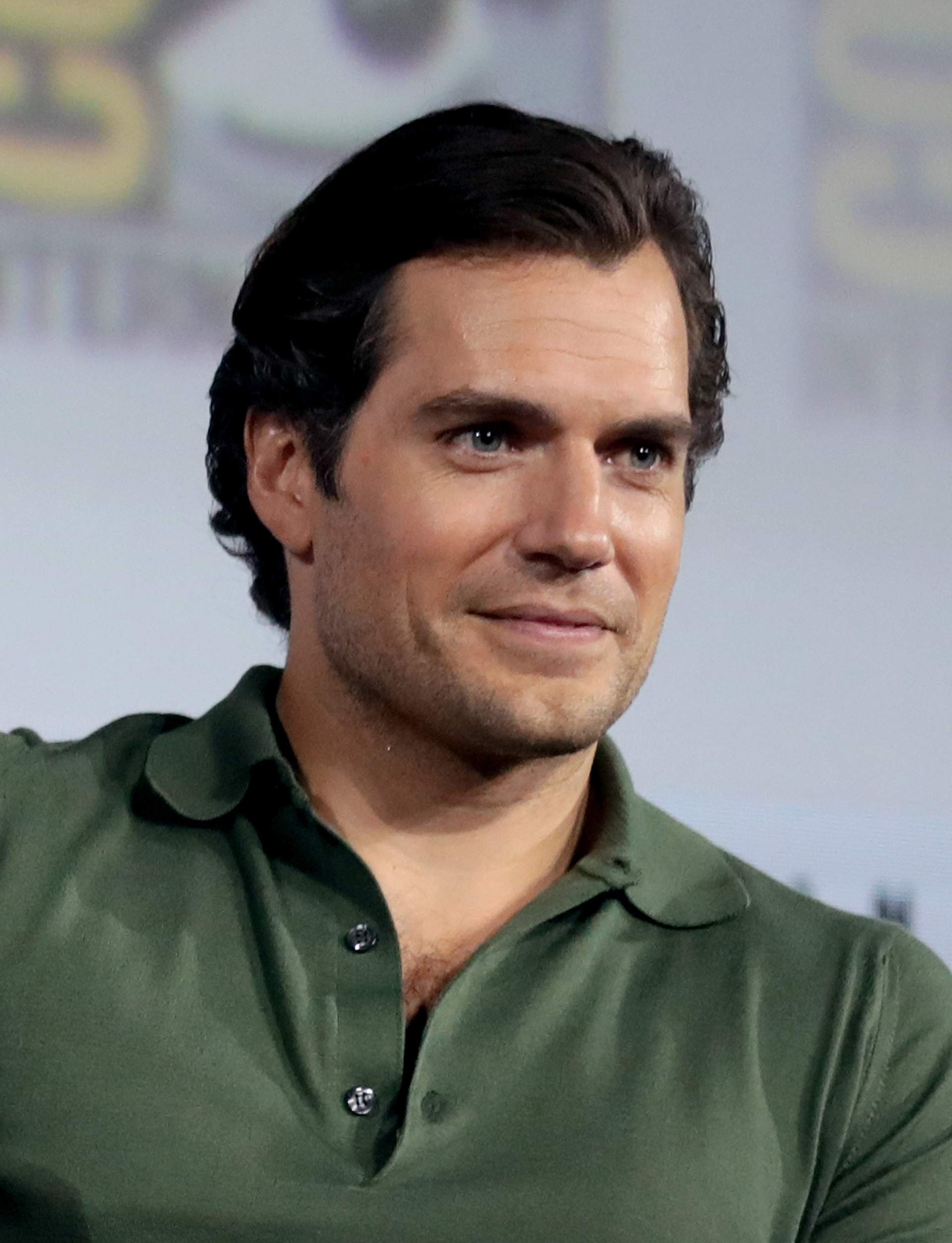 Henry Cavill, photographed in public. Licensed image; not evidence of any procedure.