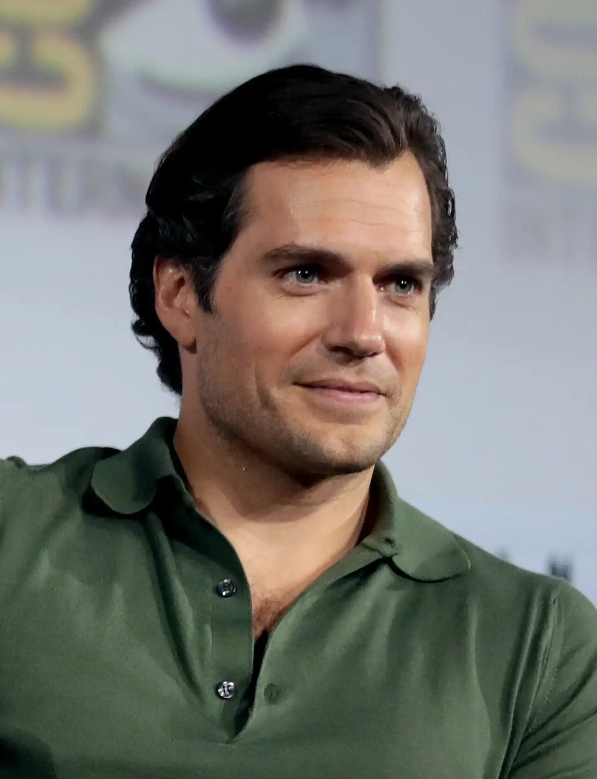 Henry Cavill, photographed in public. Licensed image; not evidence of any procedure.