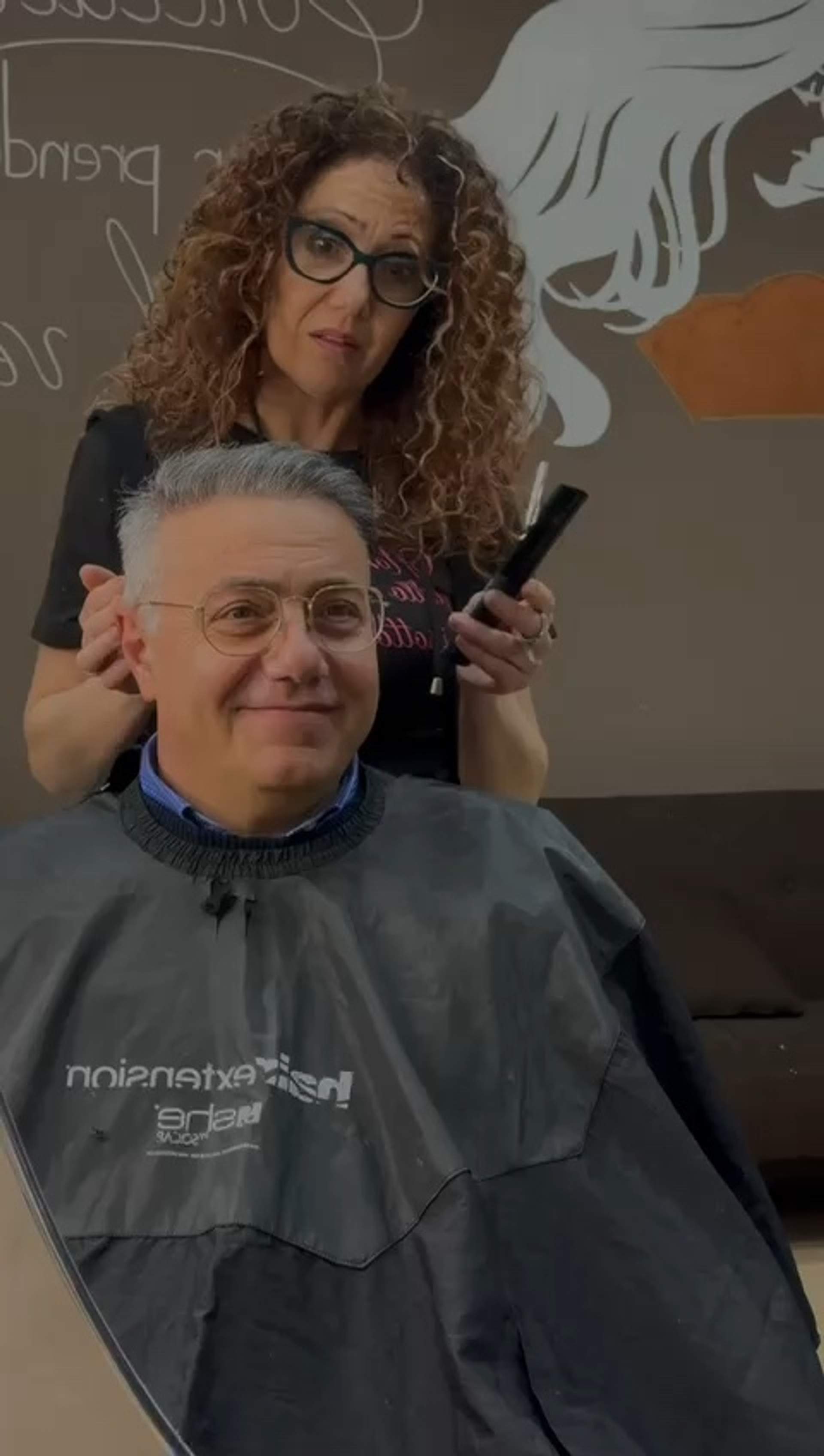Rizbulimi i Vetes përmes Transplantit të Flokëve (Video)