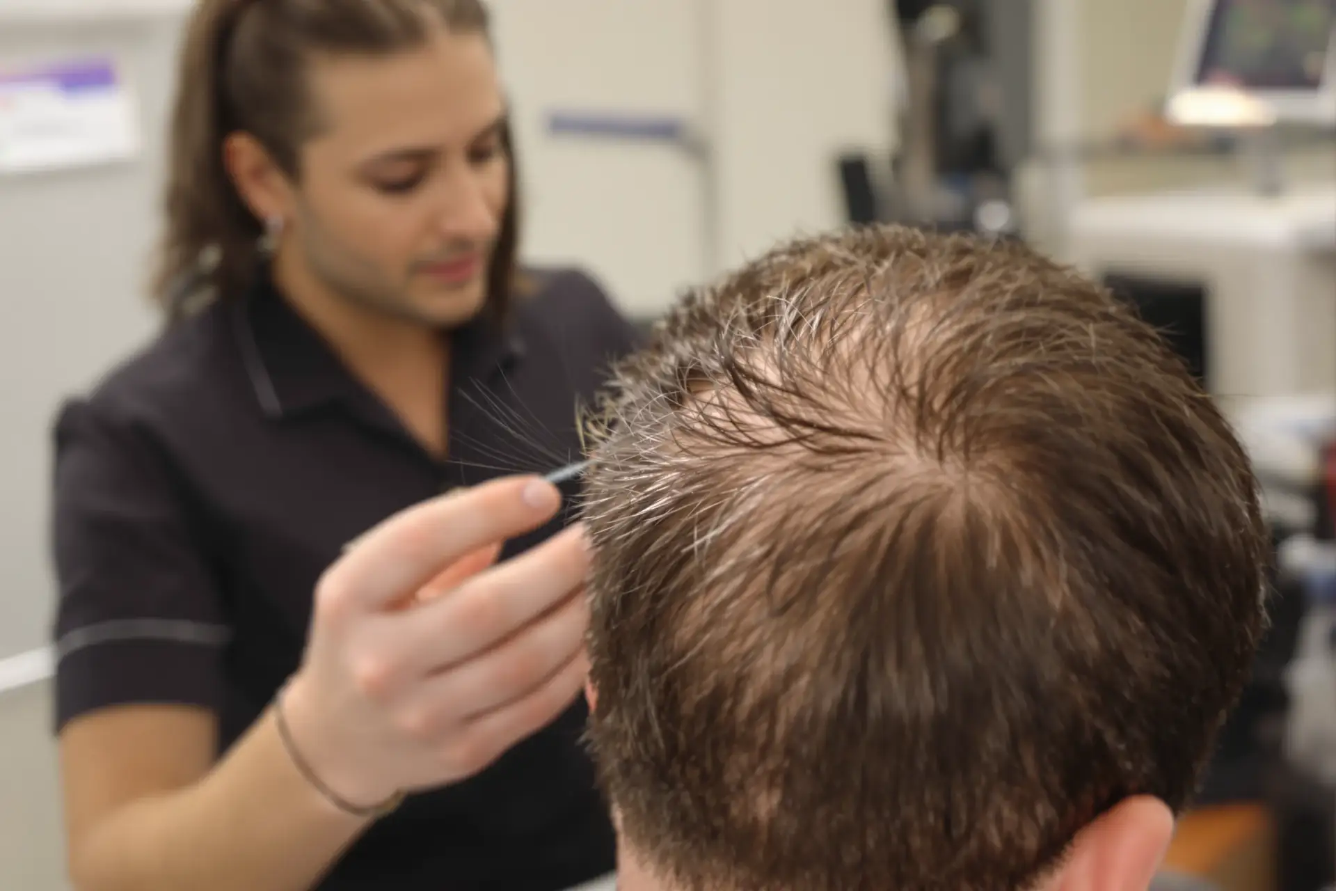 Greffe de Cheveux FUE : Comment Ça Marche vs DHI
