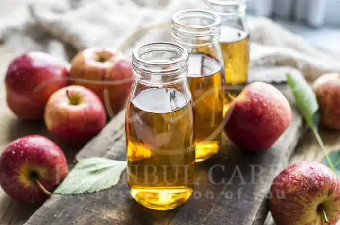 Avantages du rinçage des cheveux au vinaigre de cidre de pomme