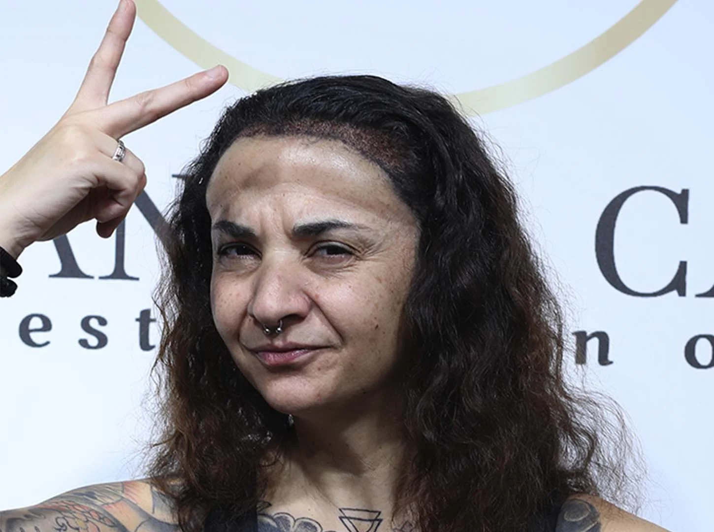 Tratamente alternative pentru căderea părului