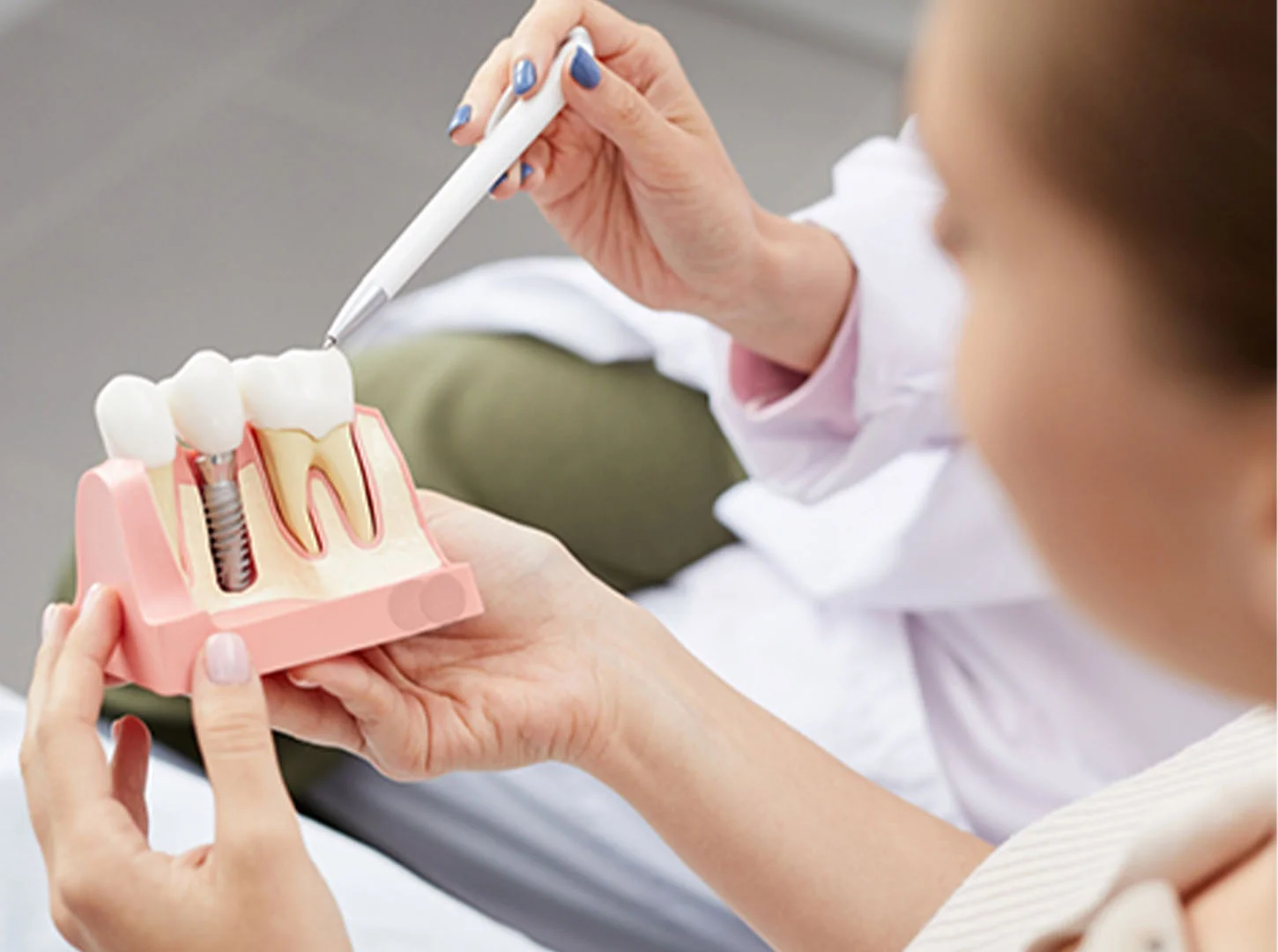 Tratamentul peri-implantitei în Turcia