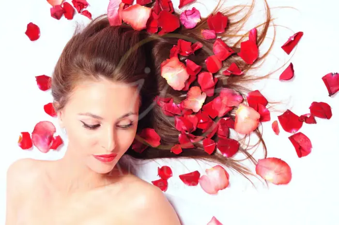 Benefits of Rose Water for Hair